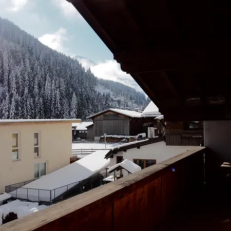 Tuxie Haus Appartamento Tux