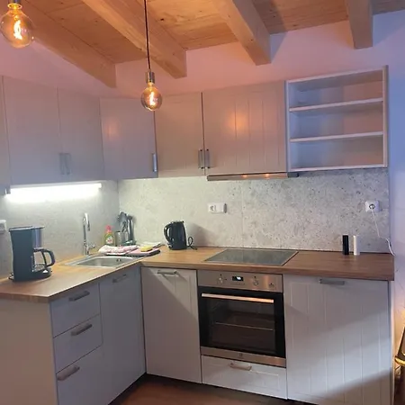 Tuxie Haus * טוקס