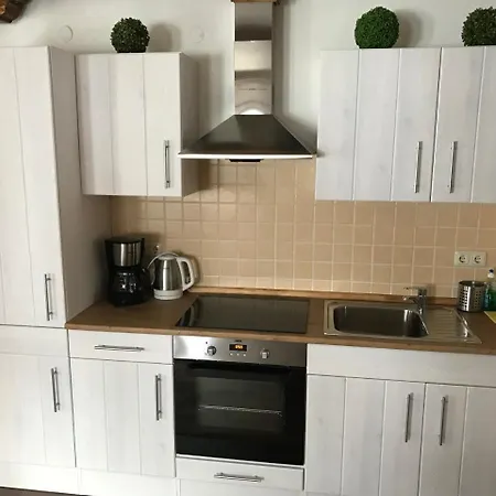 Tuxie Haus * טוקס