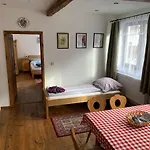 Tuxie Haus Apartamento *